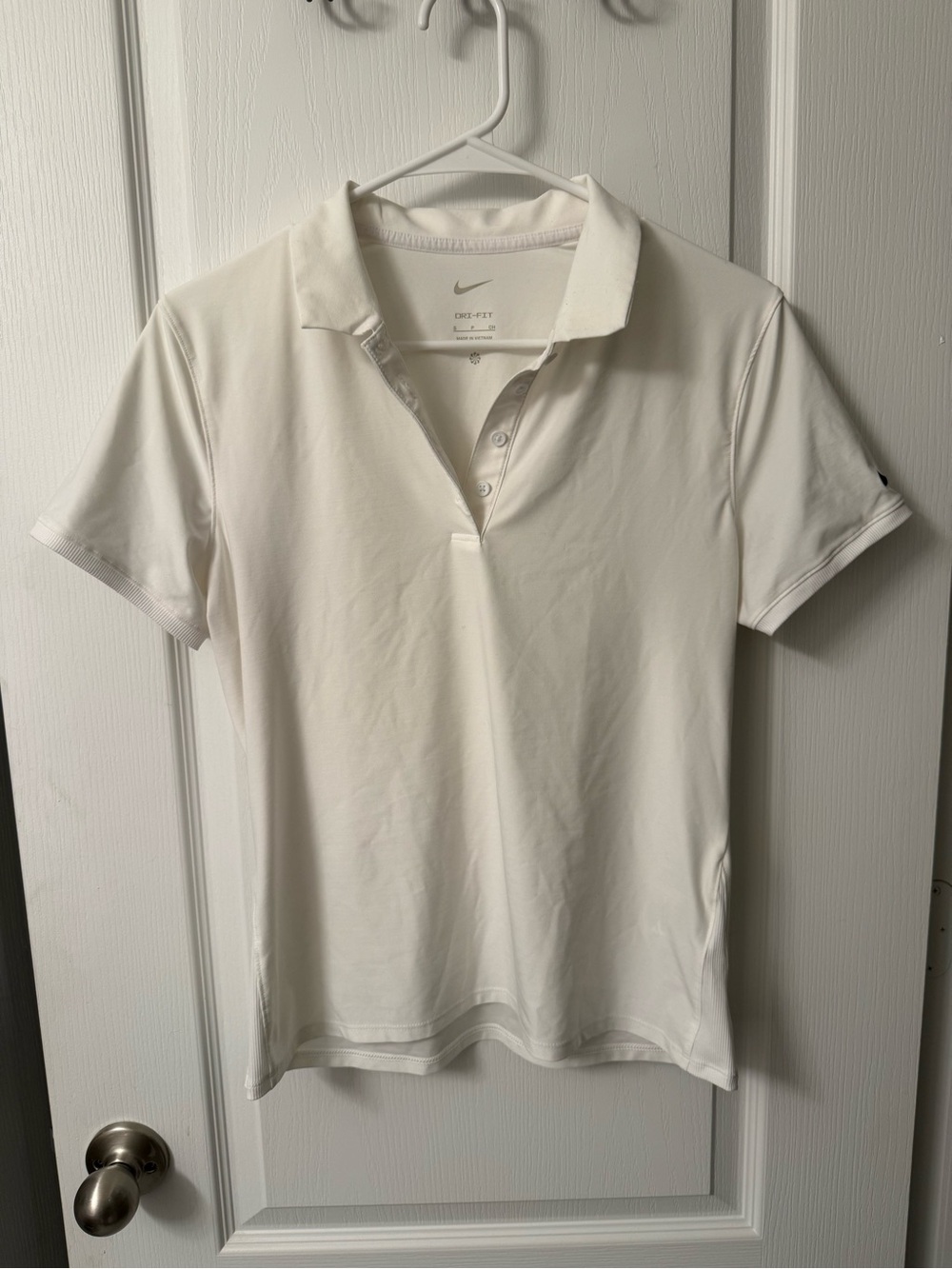 Polo-style short sleeve top